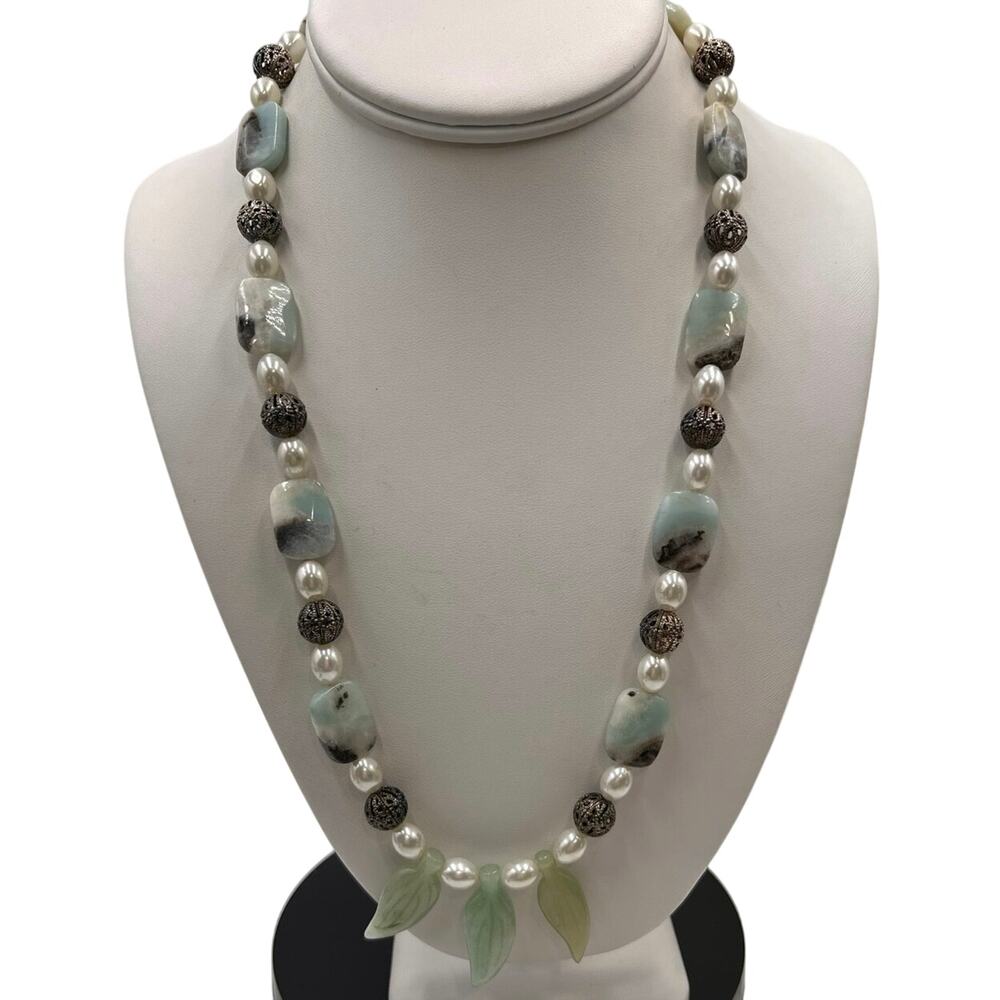 Natural Amazonite‎ Pearl
Carved Jade Leaves
Silver Filigree Statement Necklace